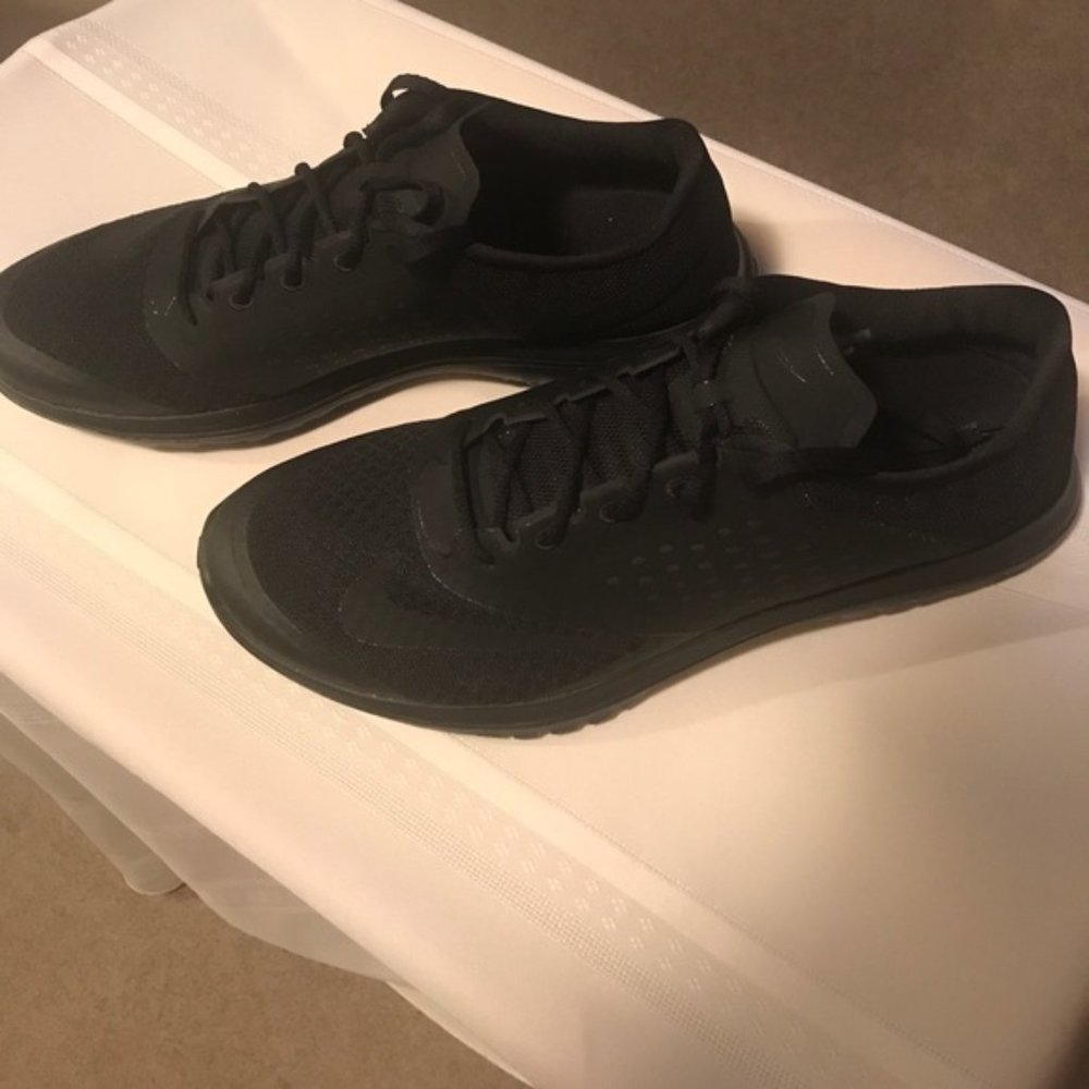 Nike Men's FS Lite Run 2 Black